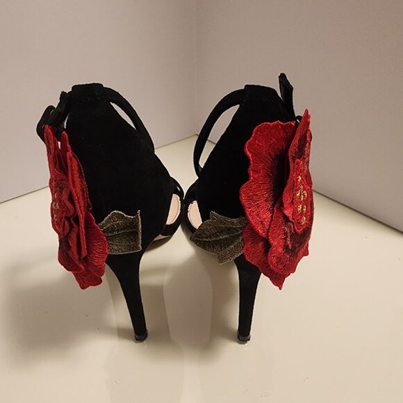 Topshop Black Heels with Embroidered Red Flower Size 8.5 - Picture 4 of 7